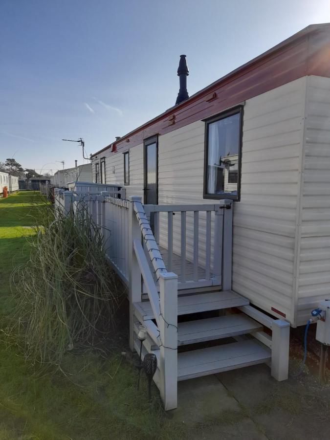 Kings Caravan - Family Groups Only - Very Quiet Park Villa สเกคเนส ภายนอก รูปภาพ